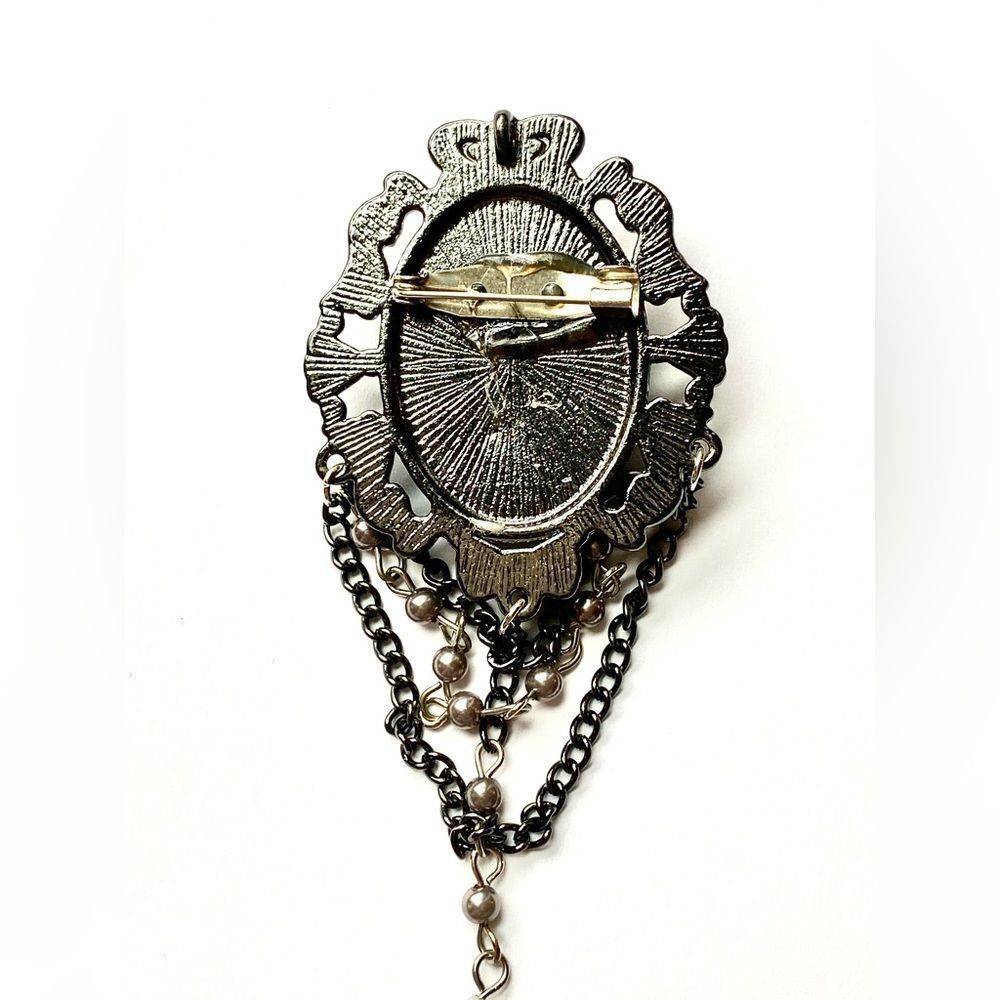 VICTORIAN CAMEO BROOCH. - Picture 2 of 2